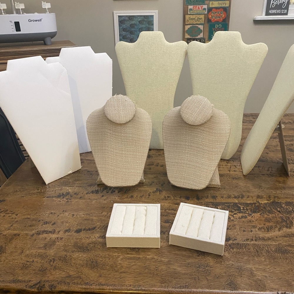 Elegant Tan Jewelry Display Stands